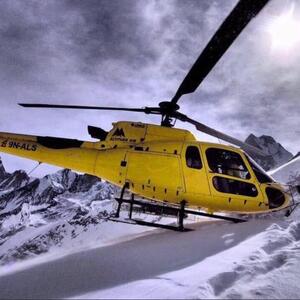 Everest base camp trek Helicopter return